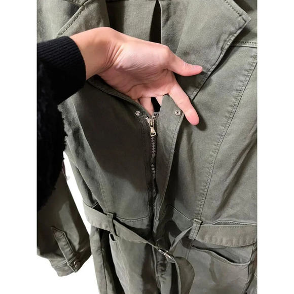 PAIGE Anessa Long Sleeve Jumpsuit Size 8 - Picture 5 of 10